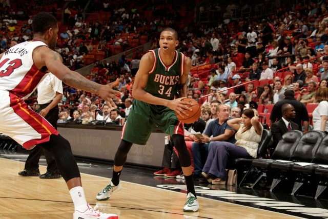 萨林杰24+19北控逆转险胜新疆 朱松玮19分